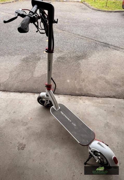 <div class="ob-badges" style="display:flex;gap:6px;flex-wrap:wrap;"></div>Ms Energy e20