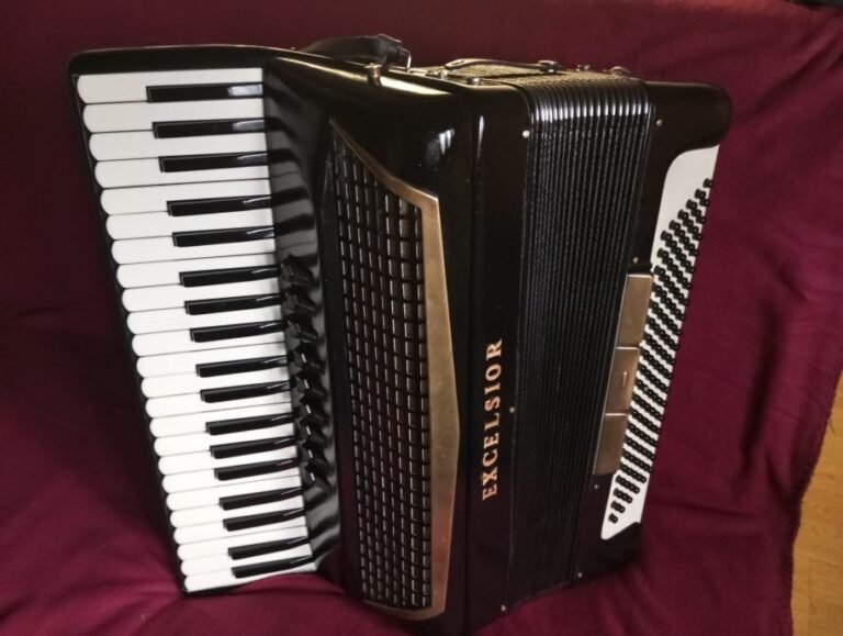 harmonika excelsior 120 bas mog zamjena slika 273226274