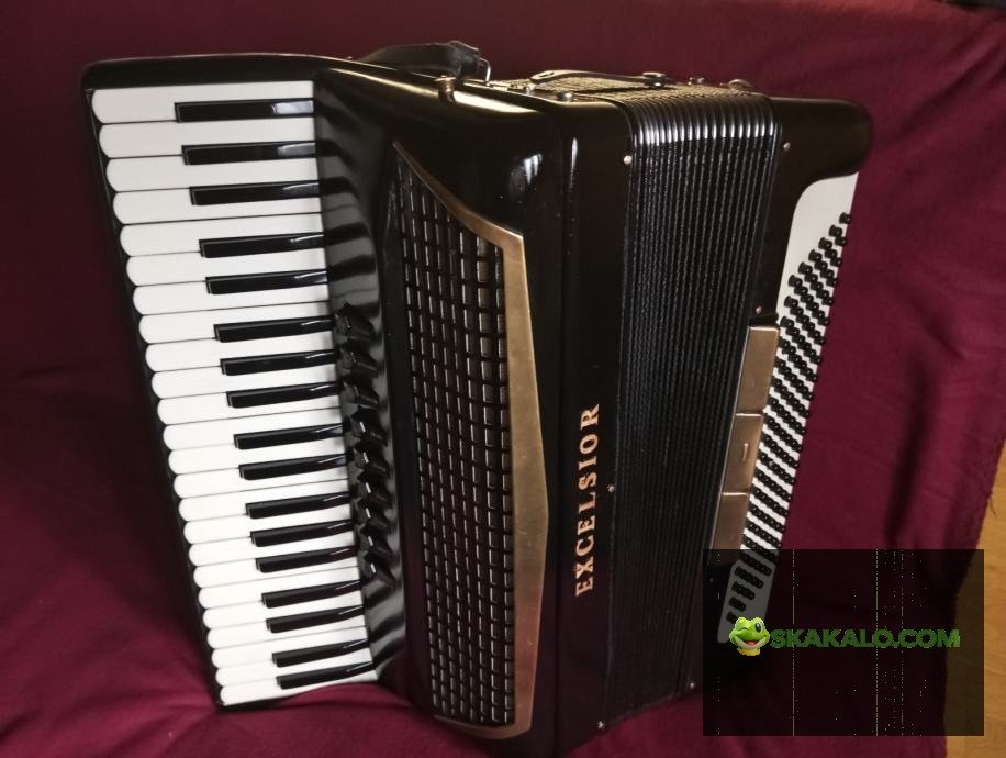 <div class="ob-badges" style="display:flex;gap:6px;flex-wrap:wrap;"></div>Harmonika Excelsior 120 bas mog zamjena