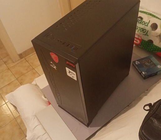 Oglasi 8 Kućište MS Armor V320, Midi tower, kaljeno staklo, bez napajanja, ATX, oglas Skakalo