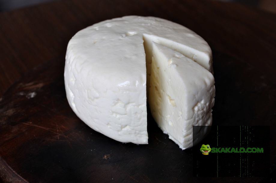 <div class="ob-badges" style="display:flex;gap:6px;flex-wrap:wrap;"></div>Svježi domaći kozji sir, 100% prirodno